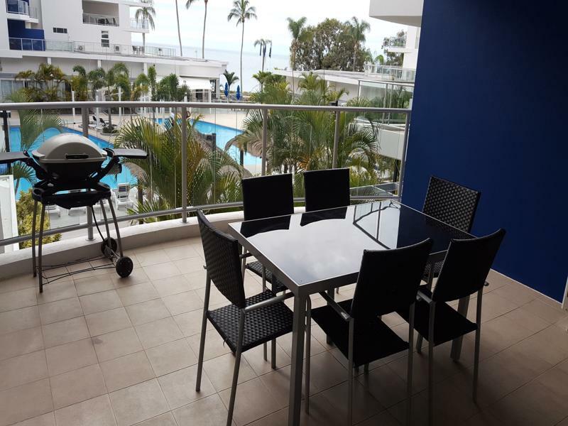 Pier Resort Apartamentos Urangan Exterior foto